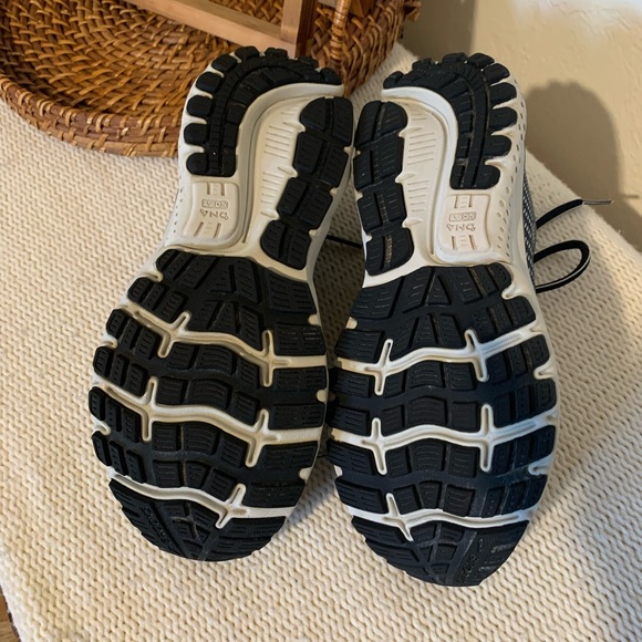 Brooks Ghost 12 EUC - Picture 6 of 8